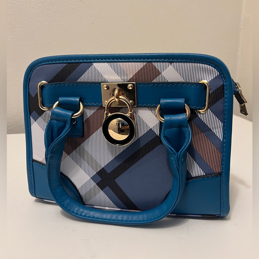 Teal Sea Blue Handbag with Gold Locket Accent